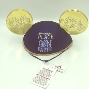 NWT DISNEY CASTLE EAR HAT Adult size Original Park